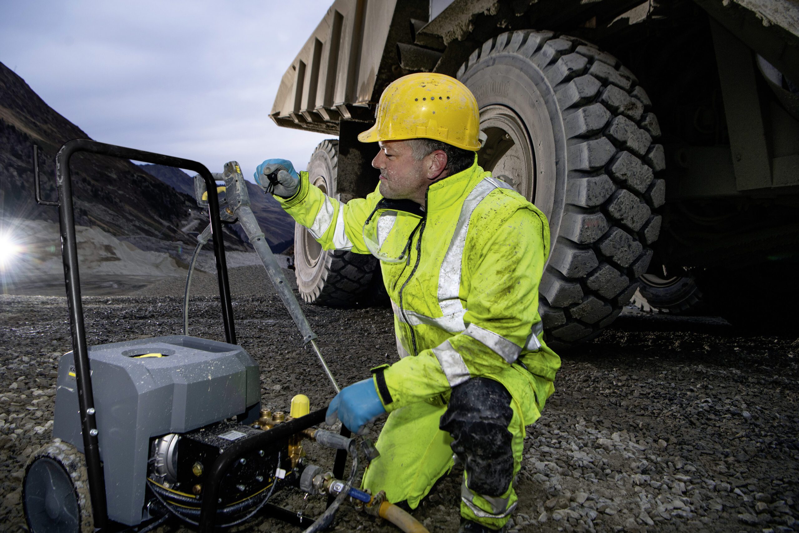 construction worker using landa equipment